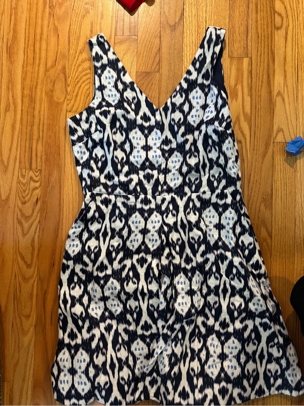 GAP Navy and White Ikat-Print Sleeveless V-Neck Dress